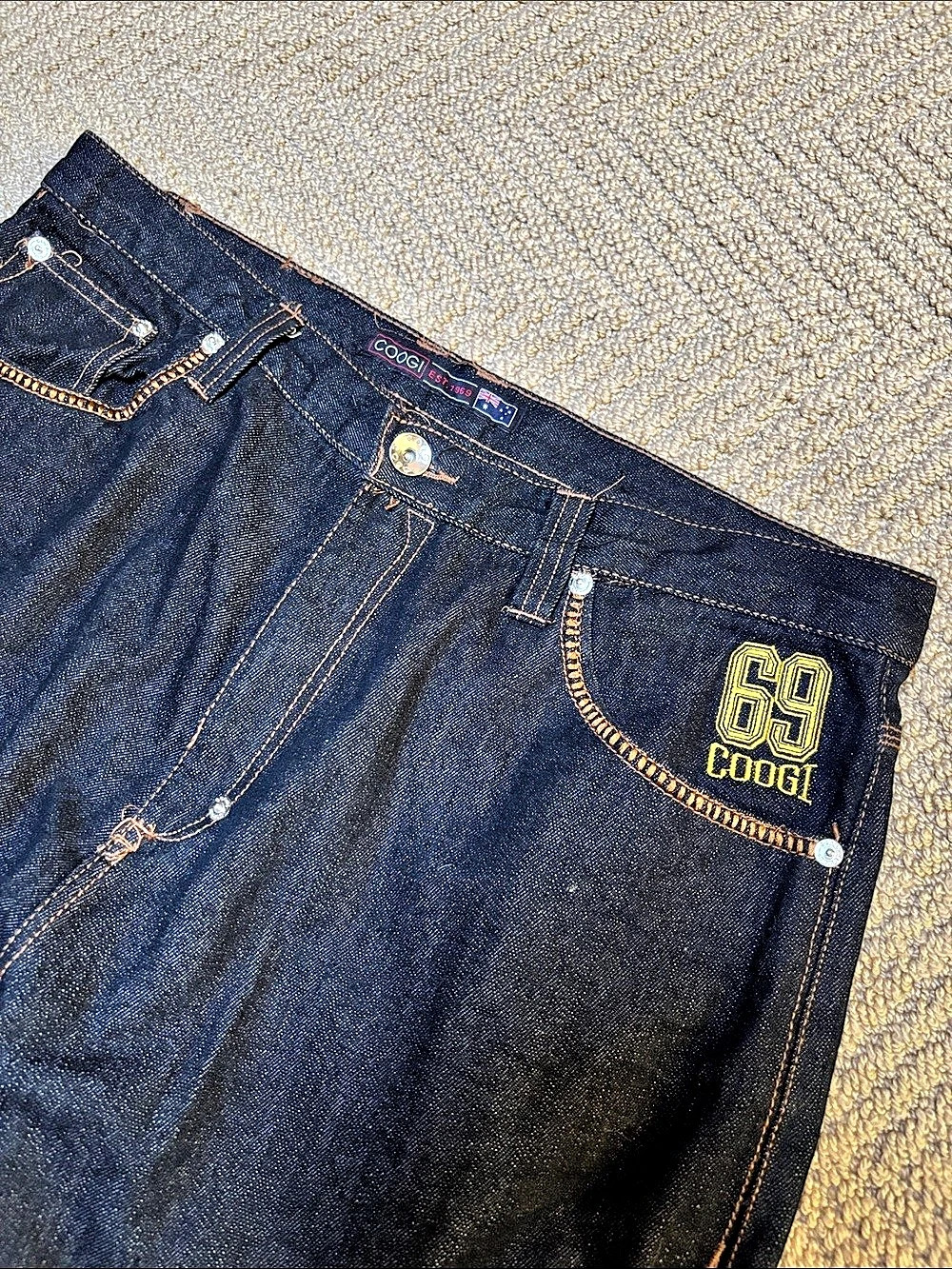 Coogi wide leg Jeans